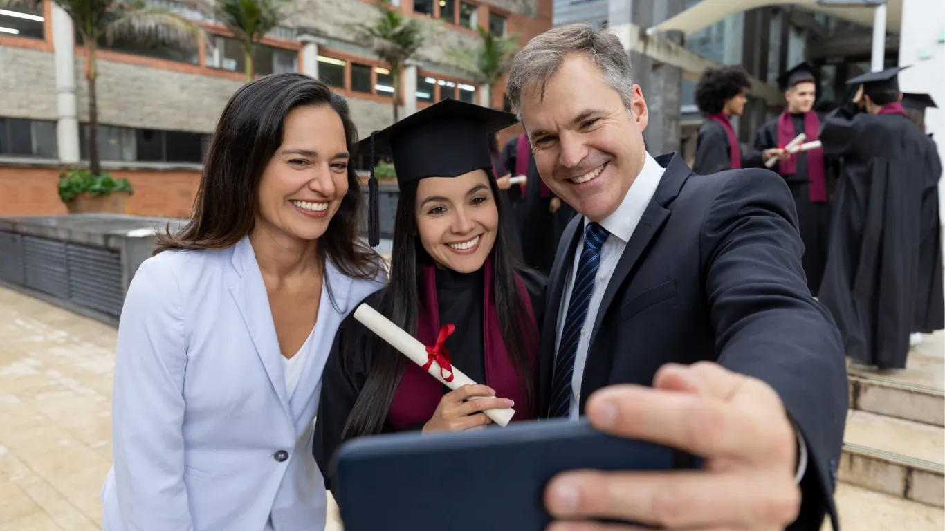 ¿Cuánto cuesta una carrera universitaria en México? Guía completa por tipo de universidad y proyección a 18 años
