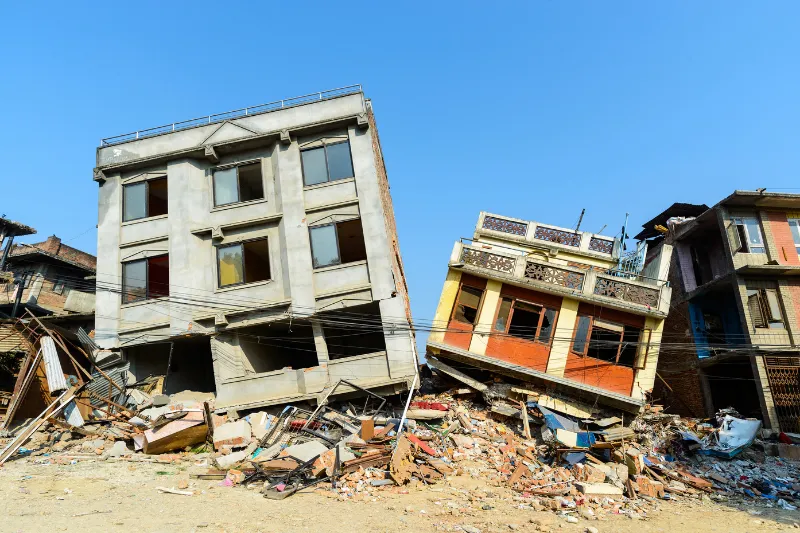 Daños estructurales por sismo en una vivienda en México